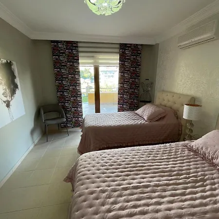 别墅 Luxury, 6 Bedroom, 3 Bathroom 阿拉尼亚
