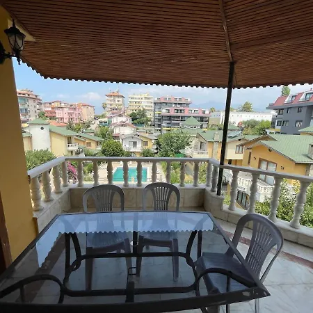 Luxury, 6 Bedroom, 3 Bathroom 别墅