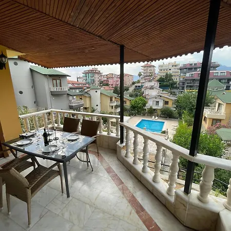 Luxury, 6 Bedroom, 3 Bathroom 别墅 *